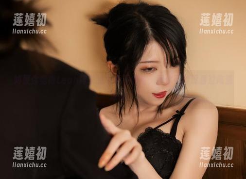 Leah梓未 如果你觉得Leah梓未的灰丝不够辣,那你可能没看过高清原图!