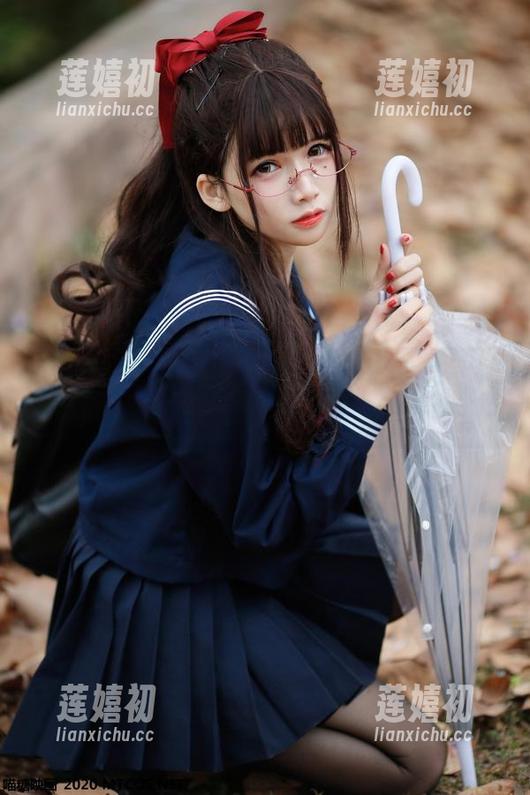 MTYH喵糖映画 喵糖映画:让人想赖在家的居家少女写真集下载,好像一不小心进了她的沙发。