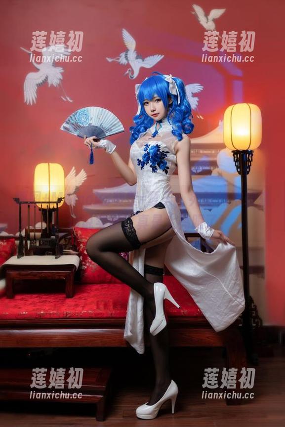 Momoko葵葵 原图+Momoko葵葵=夏天,宛如热浪袭来,但说实话,真是太亮眼了!