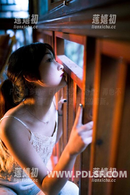 PDL潘多拉-Ellie艾栗栗 PDL潘多拉 - Ellie艾栗栗浴室:再也不怕湿!福利作品随处可见的清新。