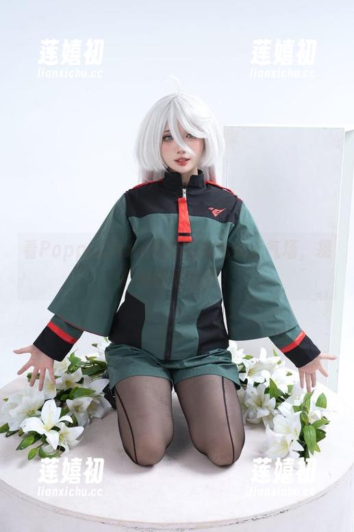 PoppaChan 看PoppaChan如何用她的女王气场,摄影师也得佩服!