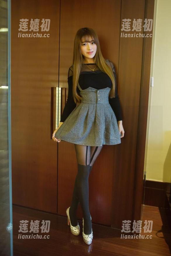 TuiGirl-嘉宝贝儿 TuiGirl - 嘉宝贝儿美腿!最新资源的诱惑,目不转睛,感觉像是在看一场腿部秀!