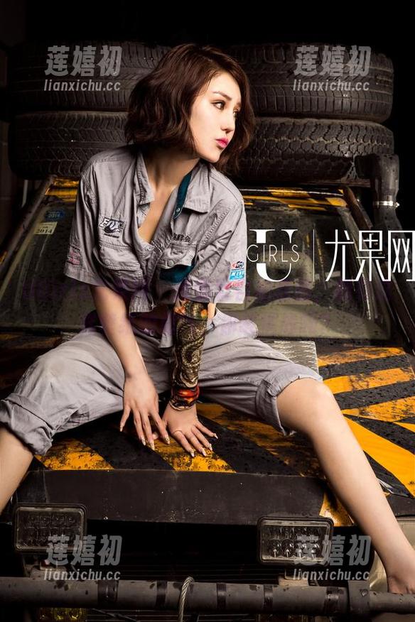 UGirls尤果网-张雪馨 UGirls尤果网 - 张雪馨自拍原图,拥有这样壁纸的勇气,你敢挑战吗?