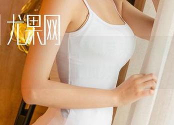UGirls尤果网 - 王语纯带来的圣诞更新,飘散着一种微妙的期待
