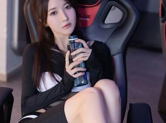 Xiuren秀人网 - 校服与Mila嘟嘟:高清美图给你一个绚烂的午后