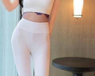 Xiuren秀人网 - 八宝icey的高清丝袜图册:穿上就像变身女神,调皮得不像话!