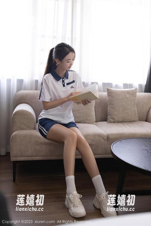 Xiuren秀人网-林文文 Xiuren秀人网 - 林文文:当温柔与高清相遇,连空气都变得亲昵。