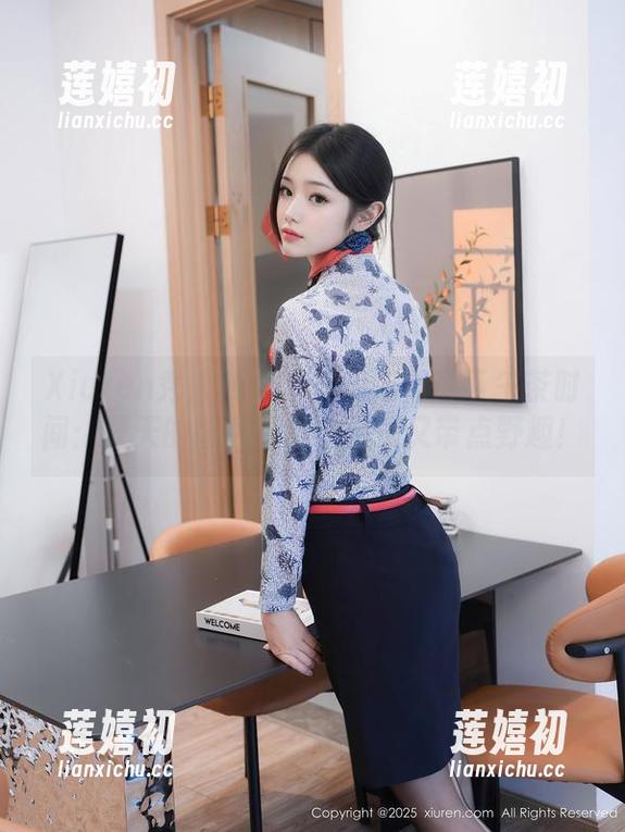 Xiuren秀人网-汐汐爱吃草莓 Xiuren秀人网 - 汐汐爱吃草莓下午茶时间:夏天的图片分享,清凉又带点野趣!