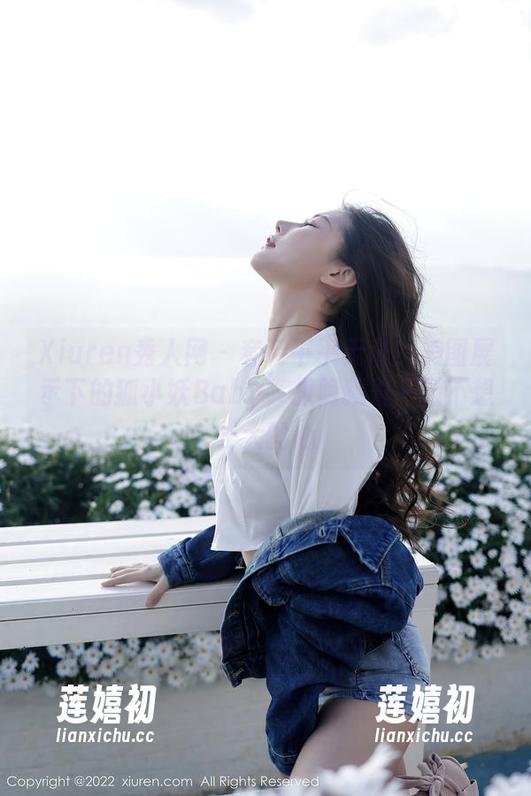 Xiuren秀人网-狐小妖Baby Xiuren秀人网 - 套装平平无奇?美图展示下的狐小妖Baby,却隐藏着一颗不想长大的心