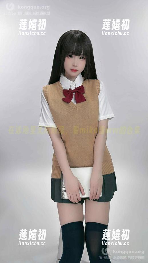 miko酱ww 在泳池里无所顾忌,看miko酱ww的合集