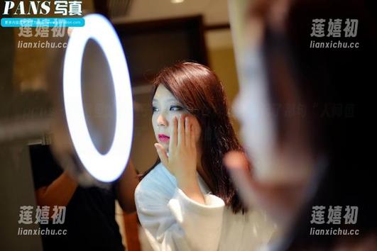 pans-美惠子 pans - 原图里的美惠子,女神的模样让我想起了那句“人间值得”,图片里的她……