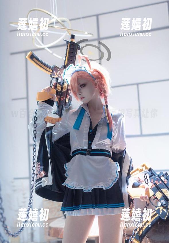 w百合欧皇子w w百合欧皇子w来了,最新空姐写真让你看到不一样的空姐日常!
