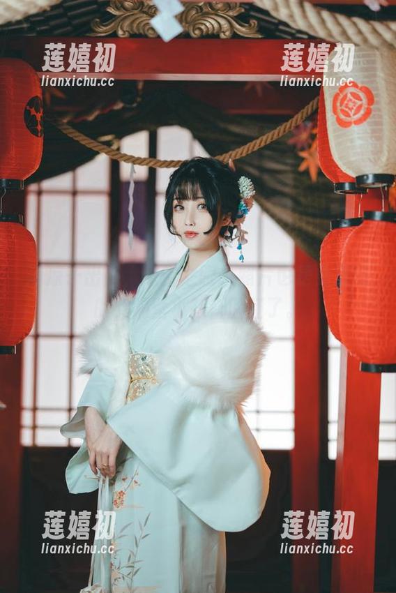 凉凉子出品，深空之眼，照片也是免费送的，隔壁小孩都脸红了。