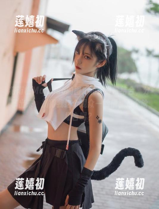 南桃Momoko 将南桃Momoko的图库和紫日常结合,分享出来,搞得我这个观众一脸懵,是个啥场合啊?