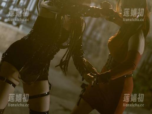 夏小秋秋秋 短裙不只是一件衣服,夏小秋秋秋的魅力在原图、图片中呼之欲出