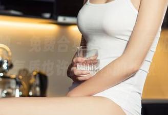 头条女神 - 免费合集抢先看,易阳的油亮气质也许打破你的想象
