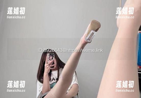 婉柔yyyy 微密圈 - 步入婉柔yyyy的网袜图集,分享她的时尚小心思就是这么简单!