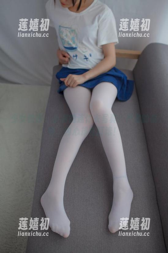 少女秩序-小满 少女秩序 - 小满的连体衣写真:严肃的模特,内心却在打滚!