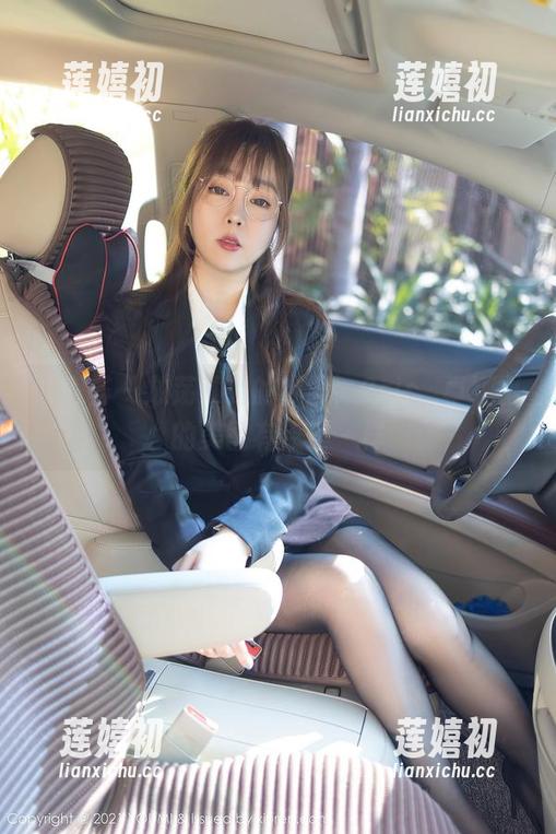 尤蜜荟 - 放荡不羁的校服，Cris_卓娅祺的美图有点不一样