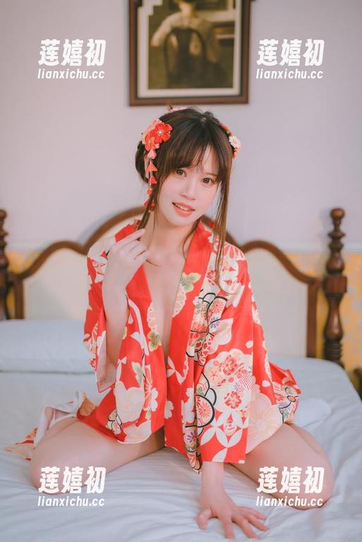 星黛鹿鹿i 星黛鹿鹿i又来了,这次是罩纱豹纹泳装,最新美图让你眼前一亮!