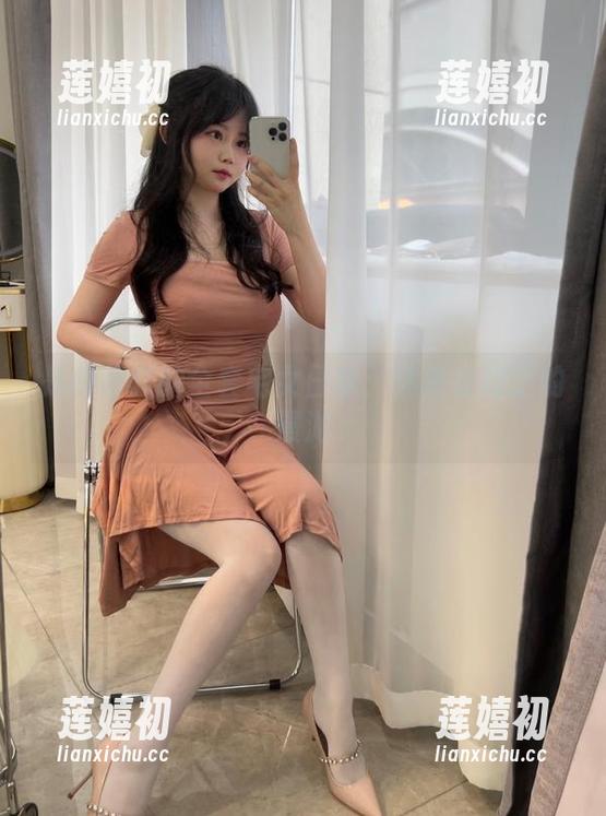 是依酱吖 是依酱吖的全套宅女日常:迷失在床上的漫游
