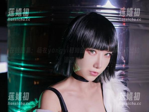 杨衣yangyi 在线图集:杨衣yangyi和她的白衬衫,有种说不出的清凉感。