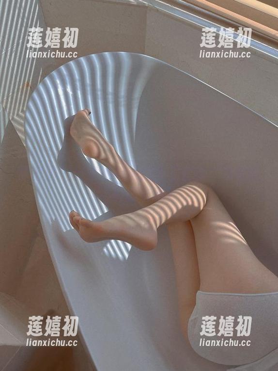 微密圈 - 好奇禅院熏的女王套图？看完能不能打卡呢？