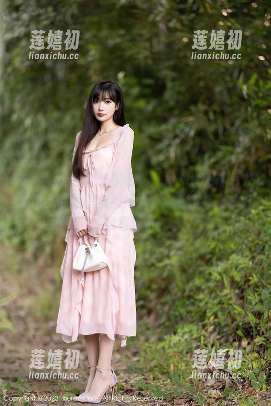 秀人网-周于希Sally 秀人网 - 当我想模仿周于希Sally的毛衣穿搭,原图里怎都找不到我的自信,只好翻看套图。