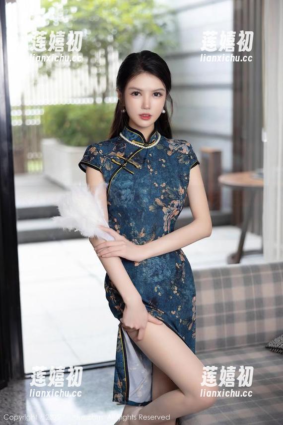 秀人网-果果Nikki 秀人网 - 果果Nikki的写真:当天使想换个角度,你信不信?