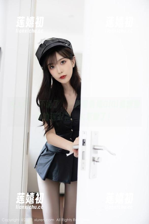 秀人网-黄婧GIGI 秀人网 - 不说了,直接看黄婧GIGI最新图集的连衣裙,太惹眼了!