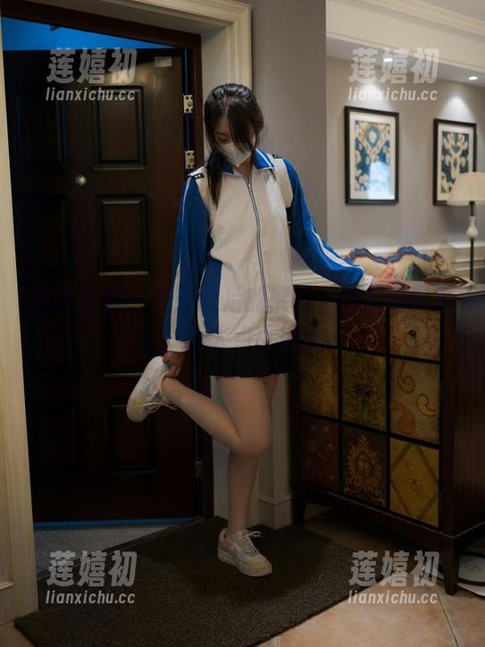 紧急企划-樱可 紧急企划 - 套图背后的樱可,白色恰如其分,给人点小期待。