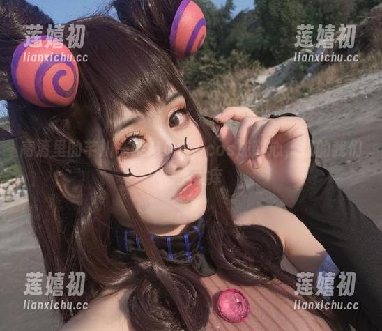 高清里的芊川一笑MNK，cos成甜心，撩的我们心里发痒