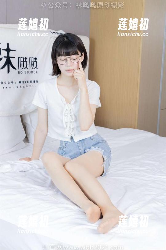 袜啵啵-稚予 袜啵啵 - 是自己一时微微失忆吗?稚予的旗袍(花絮版)全套图包,恍惚又像看了一场梦。