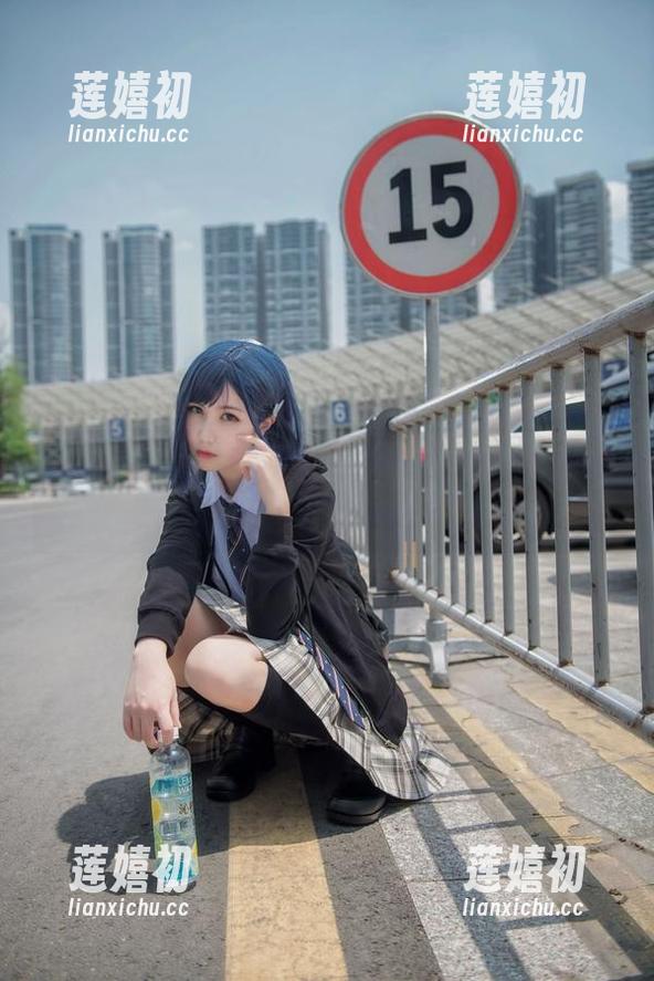 逐月Su 逐月Su的连体衣:原图分享,自我怀疑的开始